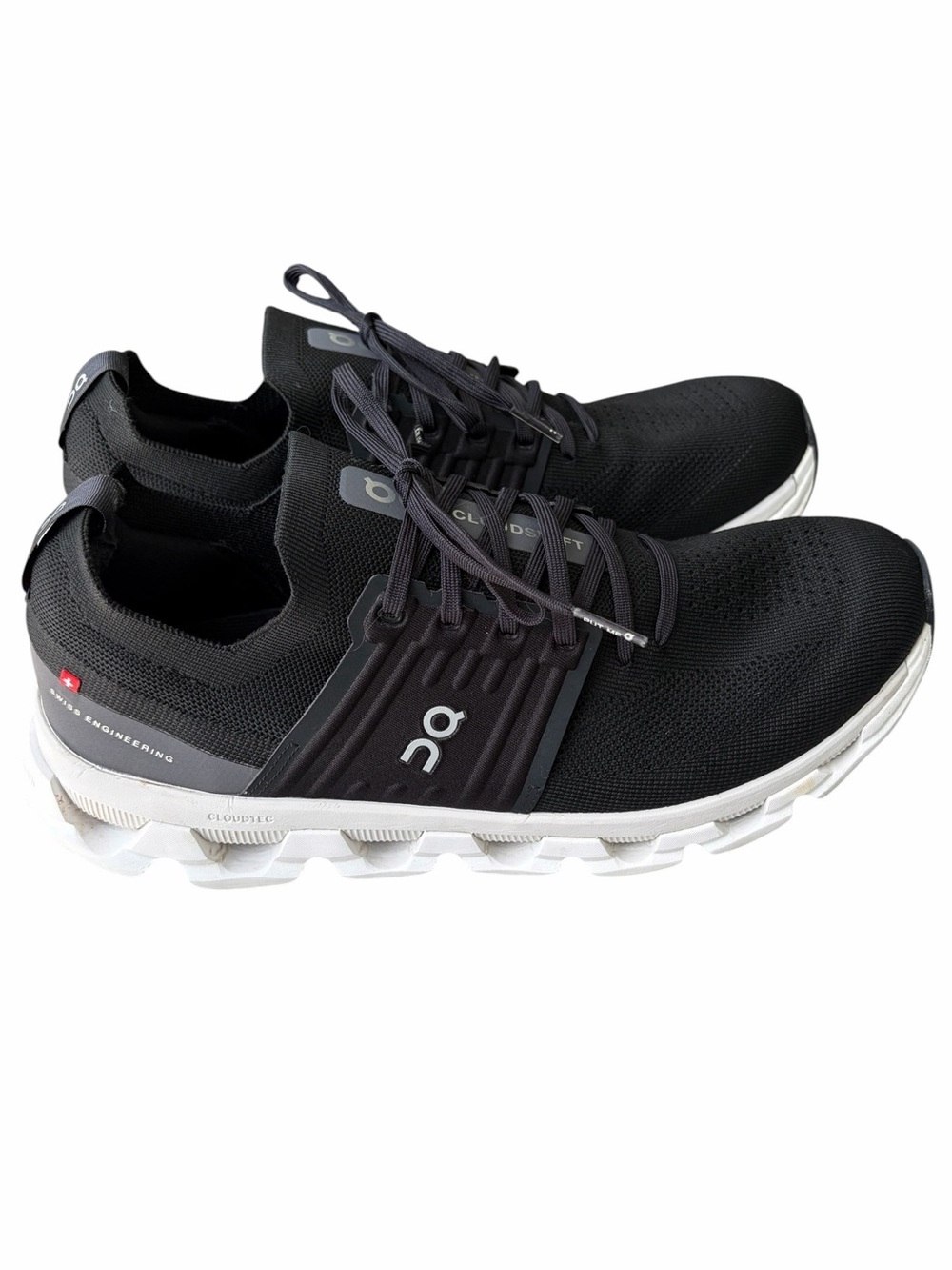 On Running Cloudswift Black & White Men's Sneakers